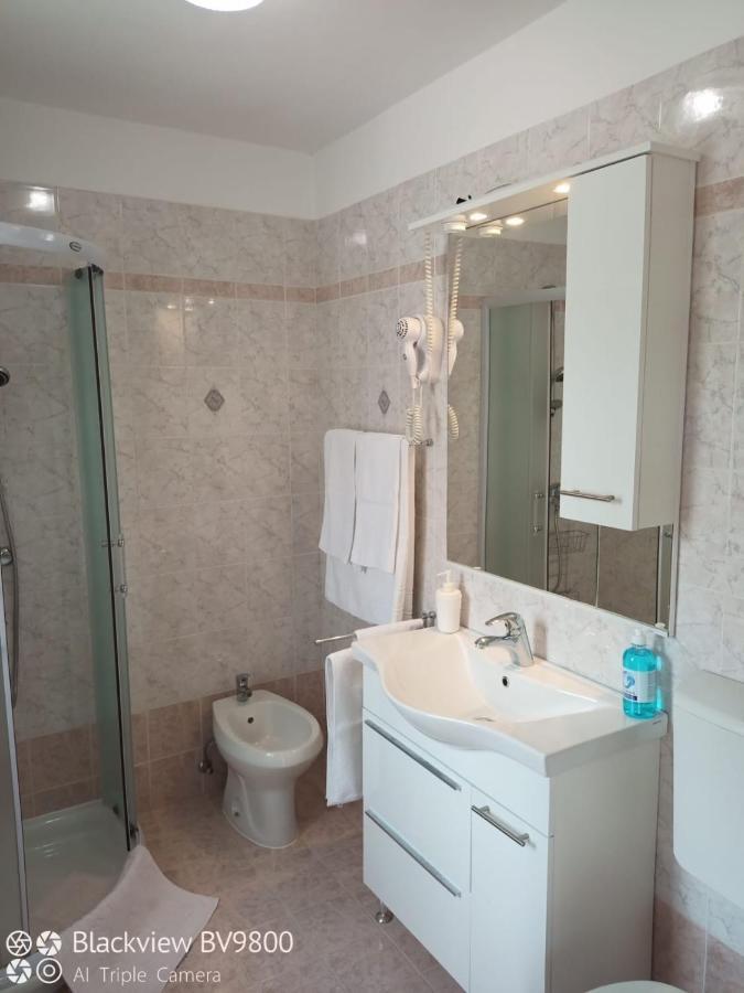 Apartments Vodaric Loznati Крес Екстериор снимка